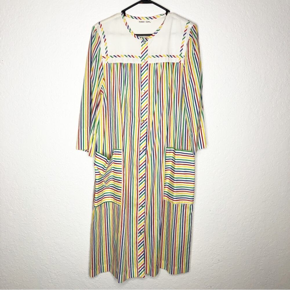 Vintage Models Coat white rainbow striped snap‎ front house coat